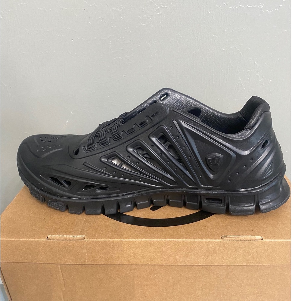 Crosskix APX Blackwater Mens 12 Unisex Black EVA Foam‎ Hybrid Water Sneakers BKW